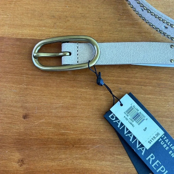 NWT BANANA REPUBLIC women’s sand suede belt size small gold oval buckle - Picture 2 of 7